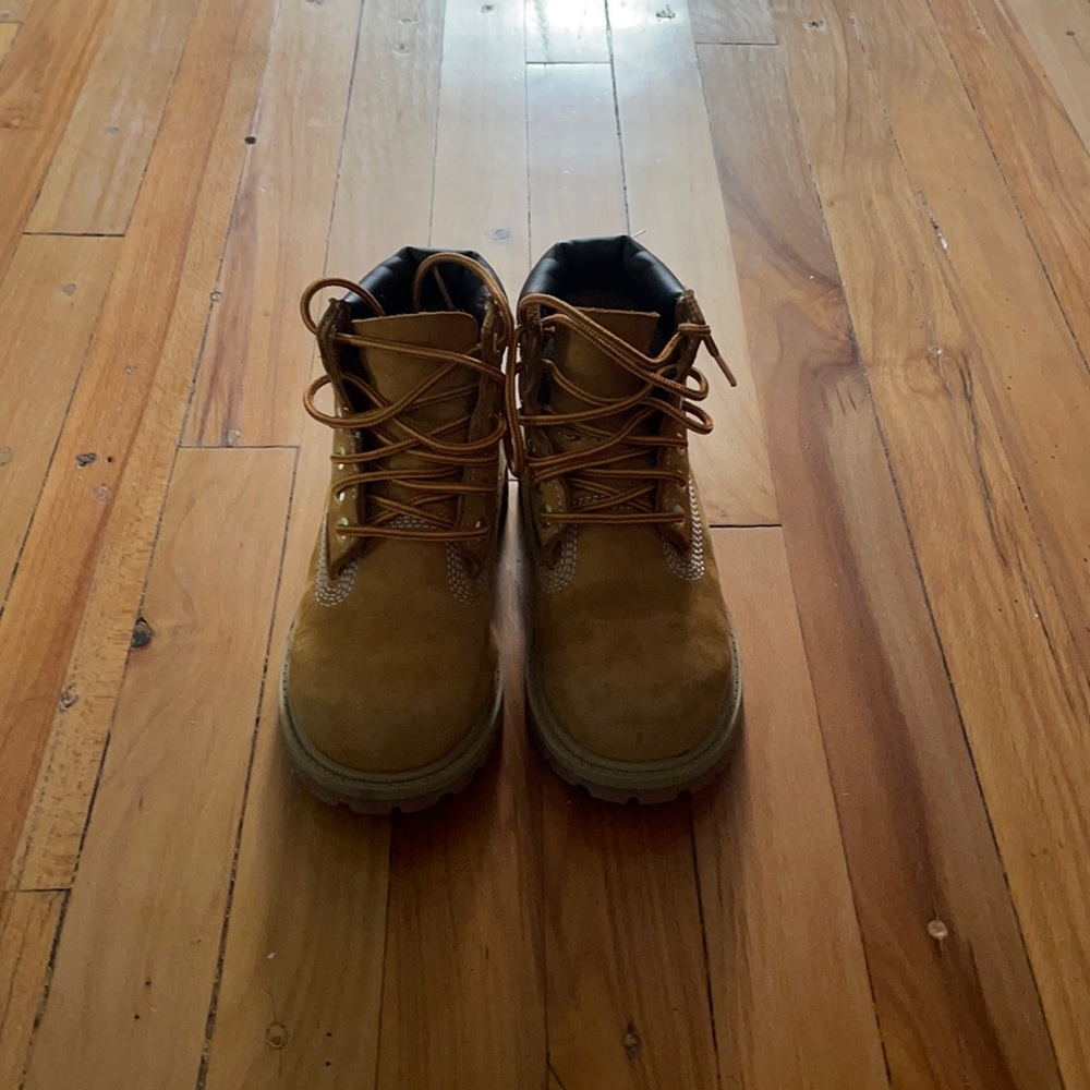 Boys Timberlands
